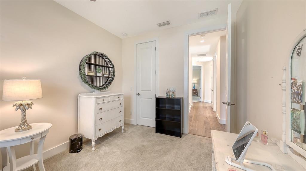 2410 Prospect Street Sarasota, FL 34239 - Photo 39 of 67