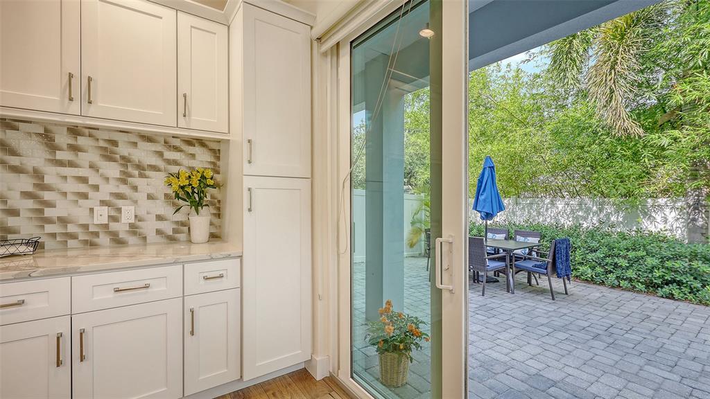 2410 Prospect Street Sarasota, FL 34239 - Photo 40 of 67