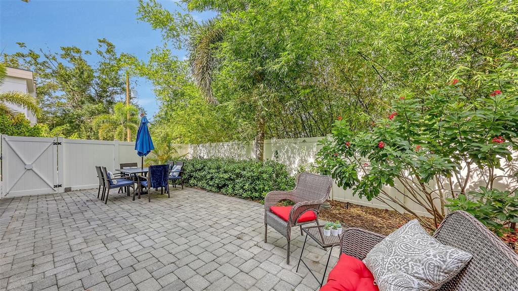 2410 Prospect Street Sarasota, FL 34239 - Photo 42 of 67