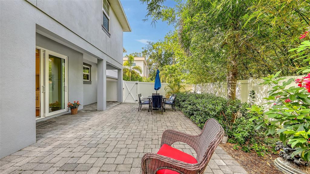 2410 Prospect Street Sarasota, FL 34239 - Photo 43 of 67