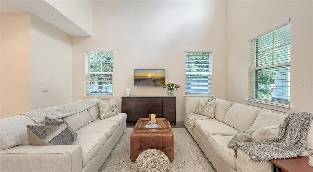 2410 Prospect Street Sarasota, FL 34239 - Photo 6 of 67