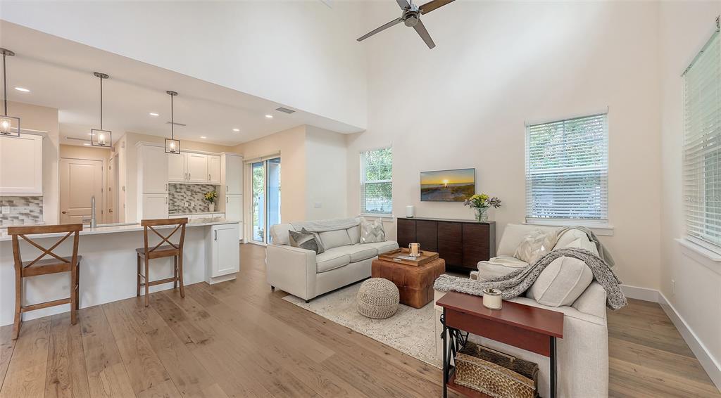 2410 Prospect Street Sarasota, FL 34239 - Photo 7 of 67