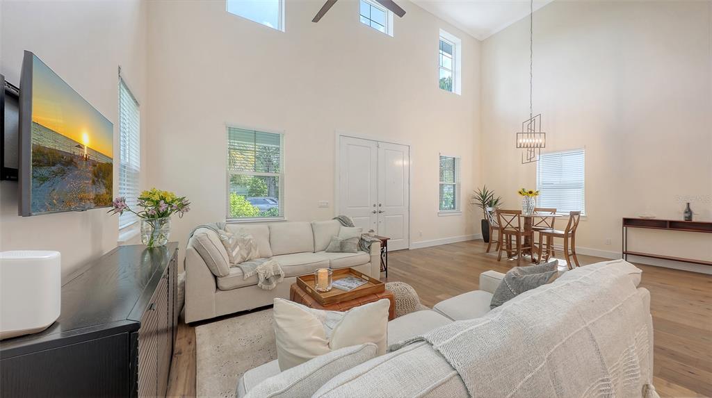 2410 Prospect Street Sarasota, FL 34239 - Photo 8 of 67