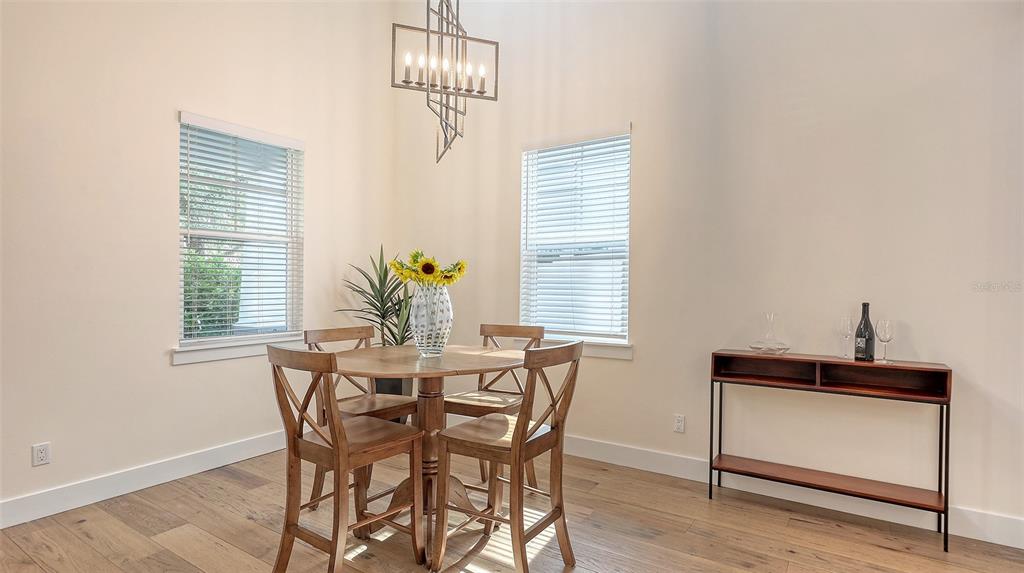 2410 Prospect Street Sarasota, FL 34239 - Photo 9 of 67