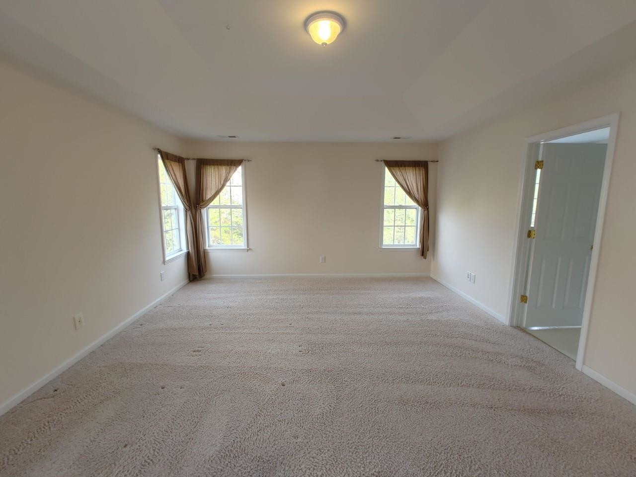 2021 Roland Glen Road Cary, NC 27519 - Photo 17 of 38 Photo 17