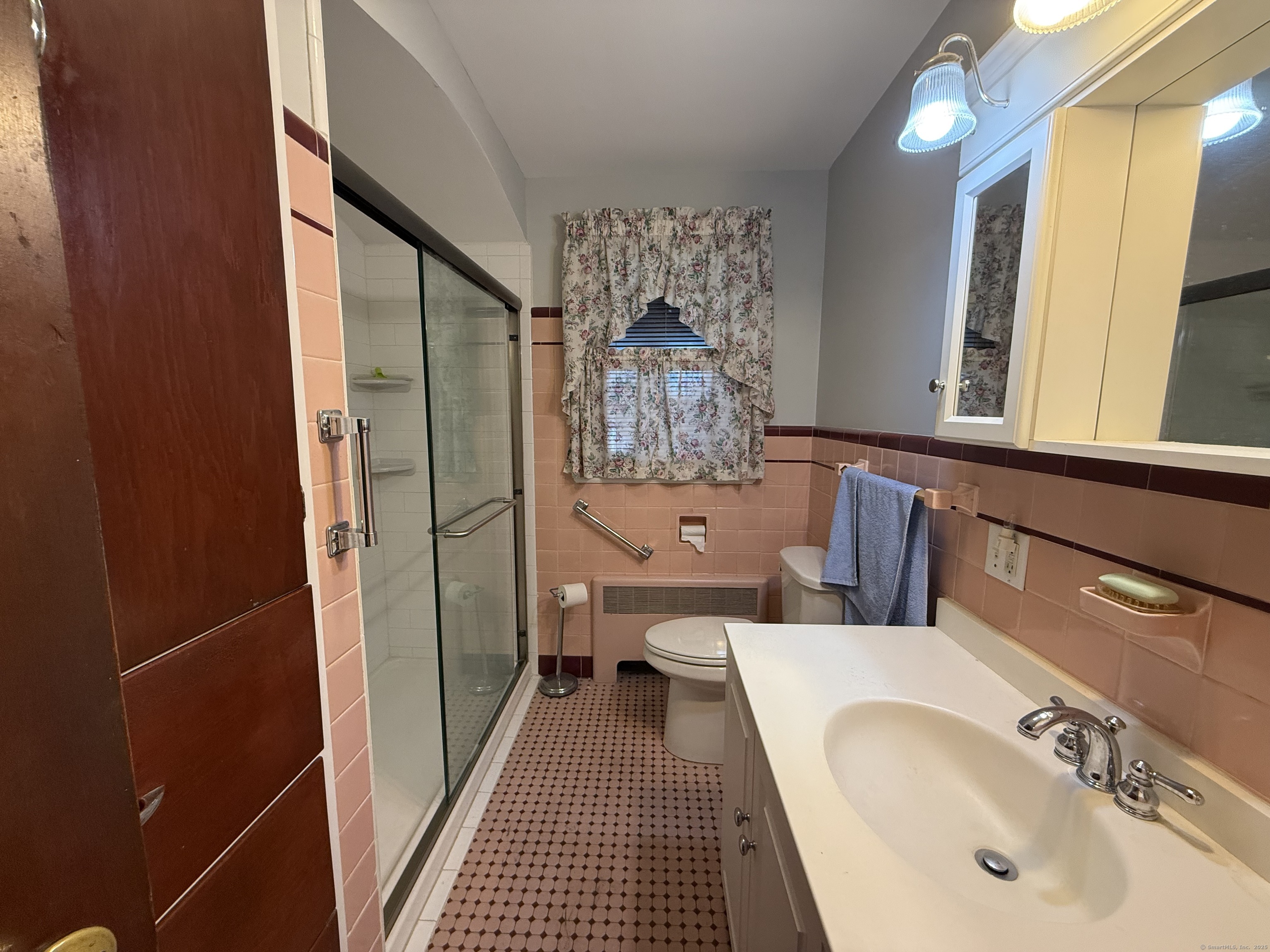 59 Addison Street Waterbury, CT 06708 - Photo 16 of 33