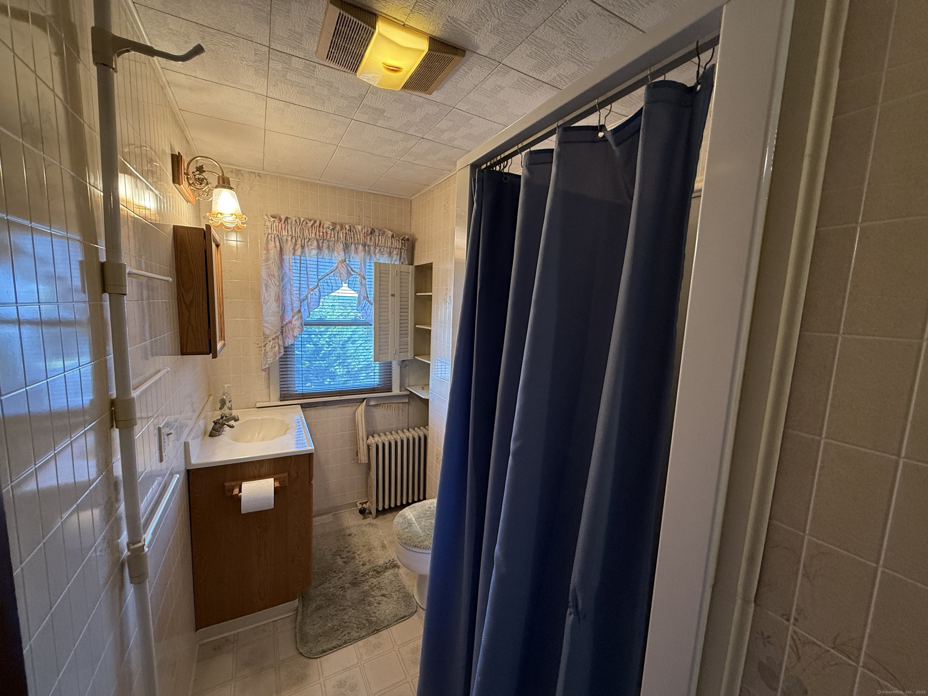 59 Addison Street Waterbury, CT 06708 - Photo 21 of 33