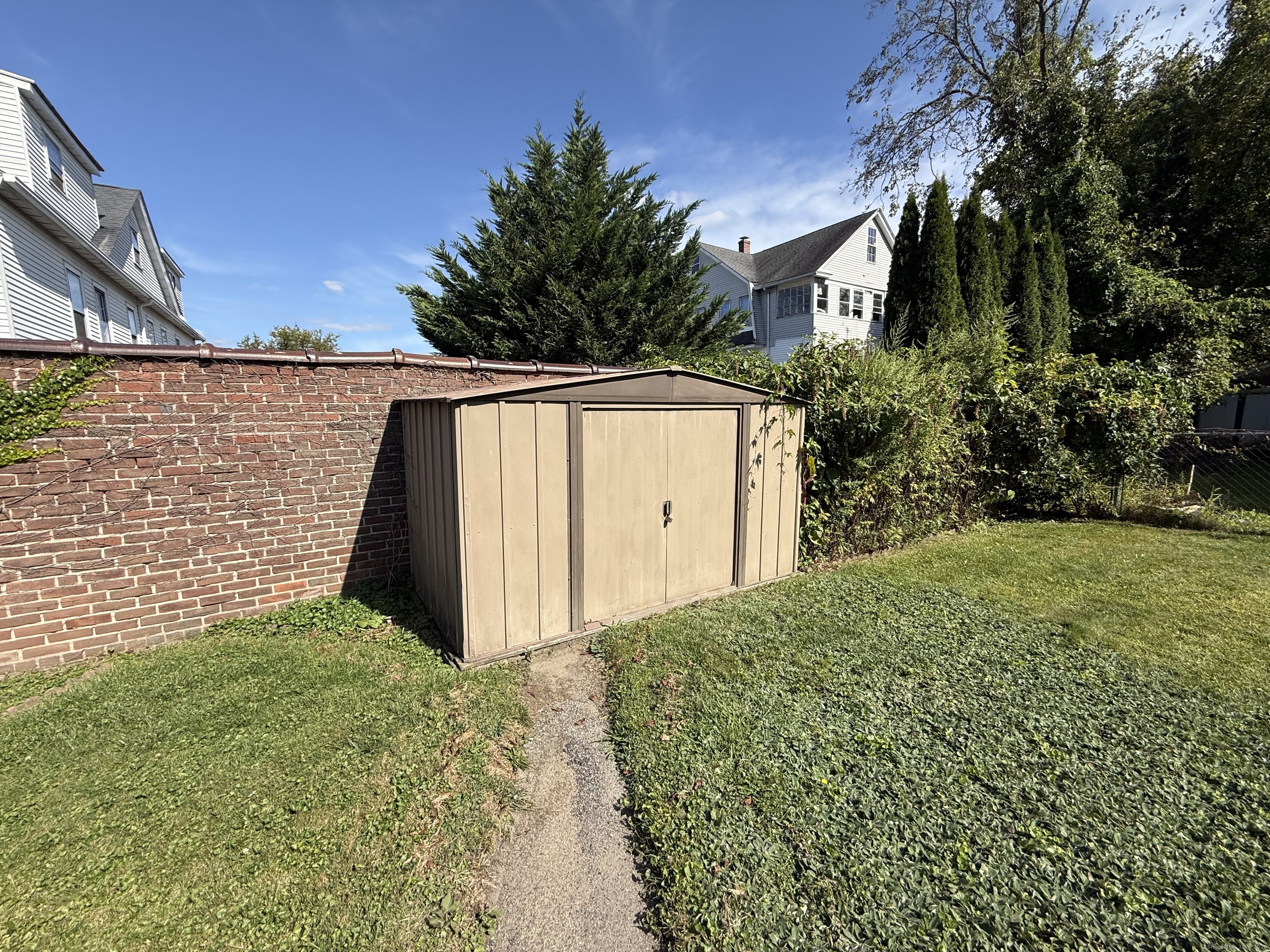 59 Addison Street Waterbury, CT 06708 - Photo 32 of 33