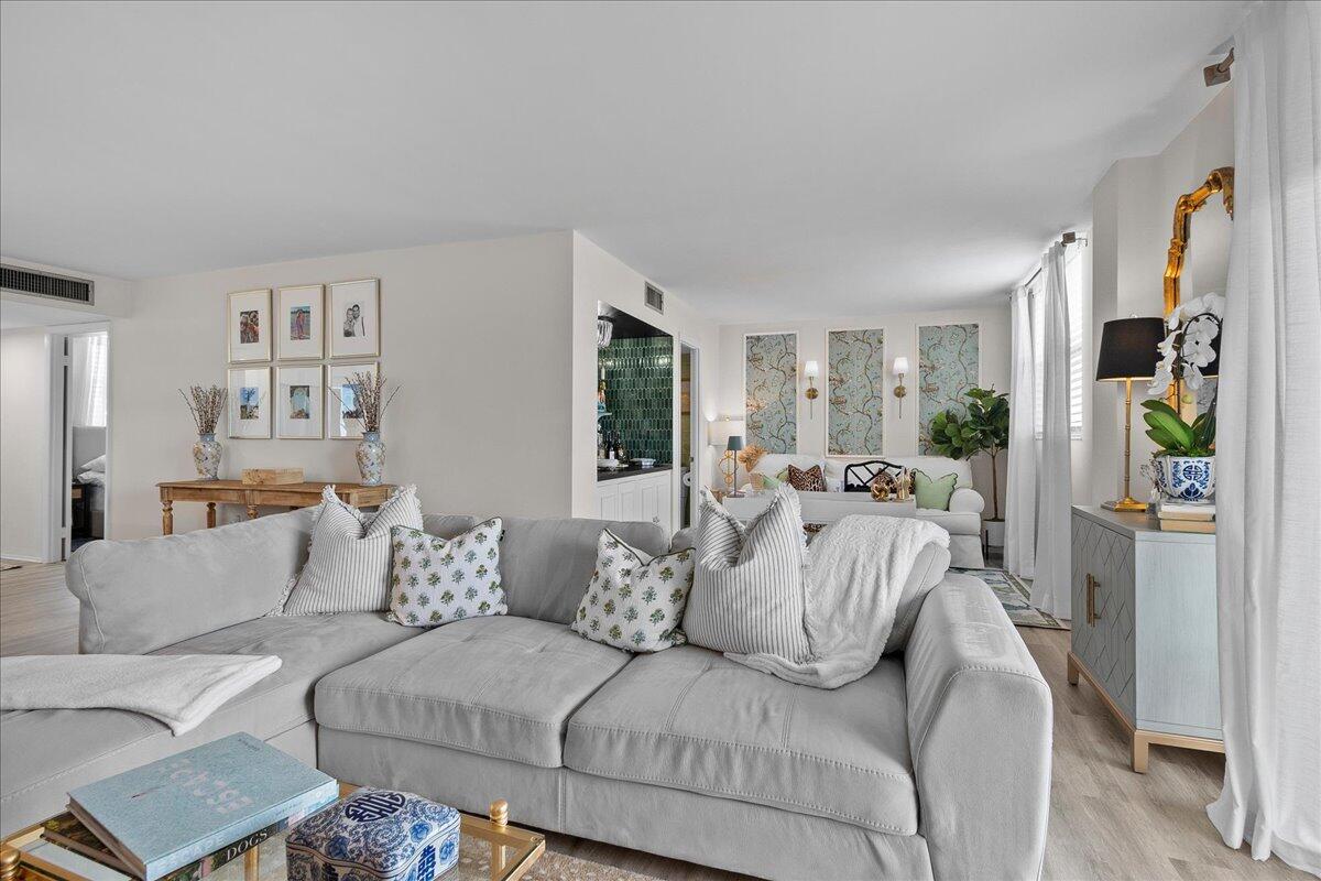 5301 Northwest 2nd Avenue, Unit PHH Boca Raton, FL 33487 - Photo 11 of 31 Living Room and Flex Room