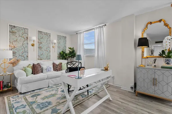 $2,800 | 5301 Northwest 2nd Avenue, Unit PHH, Boca Raton, FL 33487