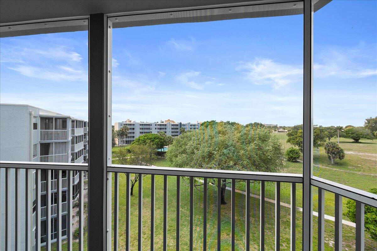 5301 Northwest 2nd Avenue, Unit PHH Boca Raton, FL 33487 - Photo 23 of 31 Screened Balcony