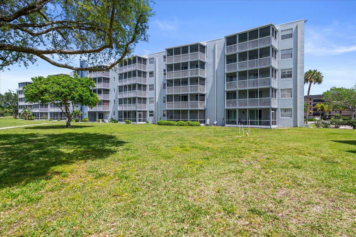 5301 Northwest 2nd Avenue, Unit PHH Boca Raton, FL 33487 - Photo 27 of 31 Boca Teeca