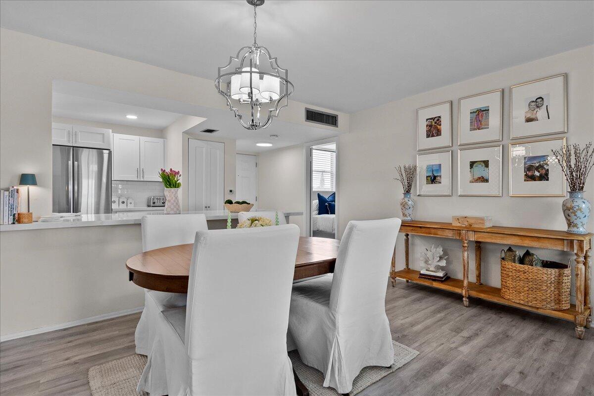 5301 Northwest 2nd Avenue, Unit PHH Boca Raton, FL 33487 - Photo 7 of 31 Dining Room