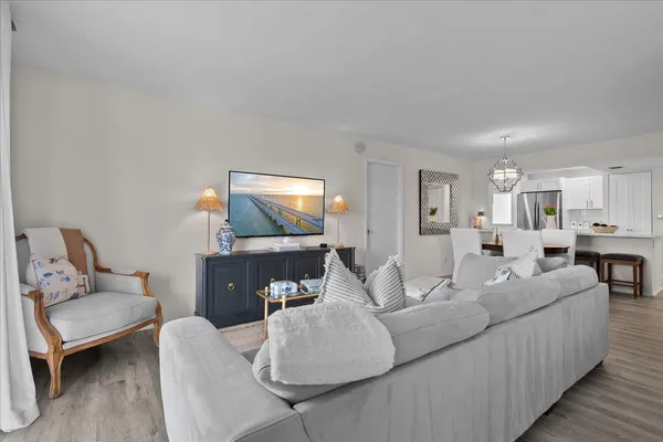 $2,800 | 5301 Northwest 2nd Avenue, Unit PHH, Boca Raton, FL 33487