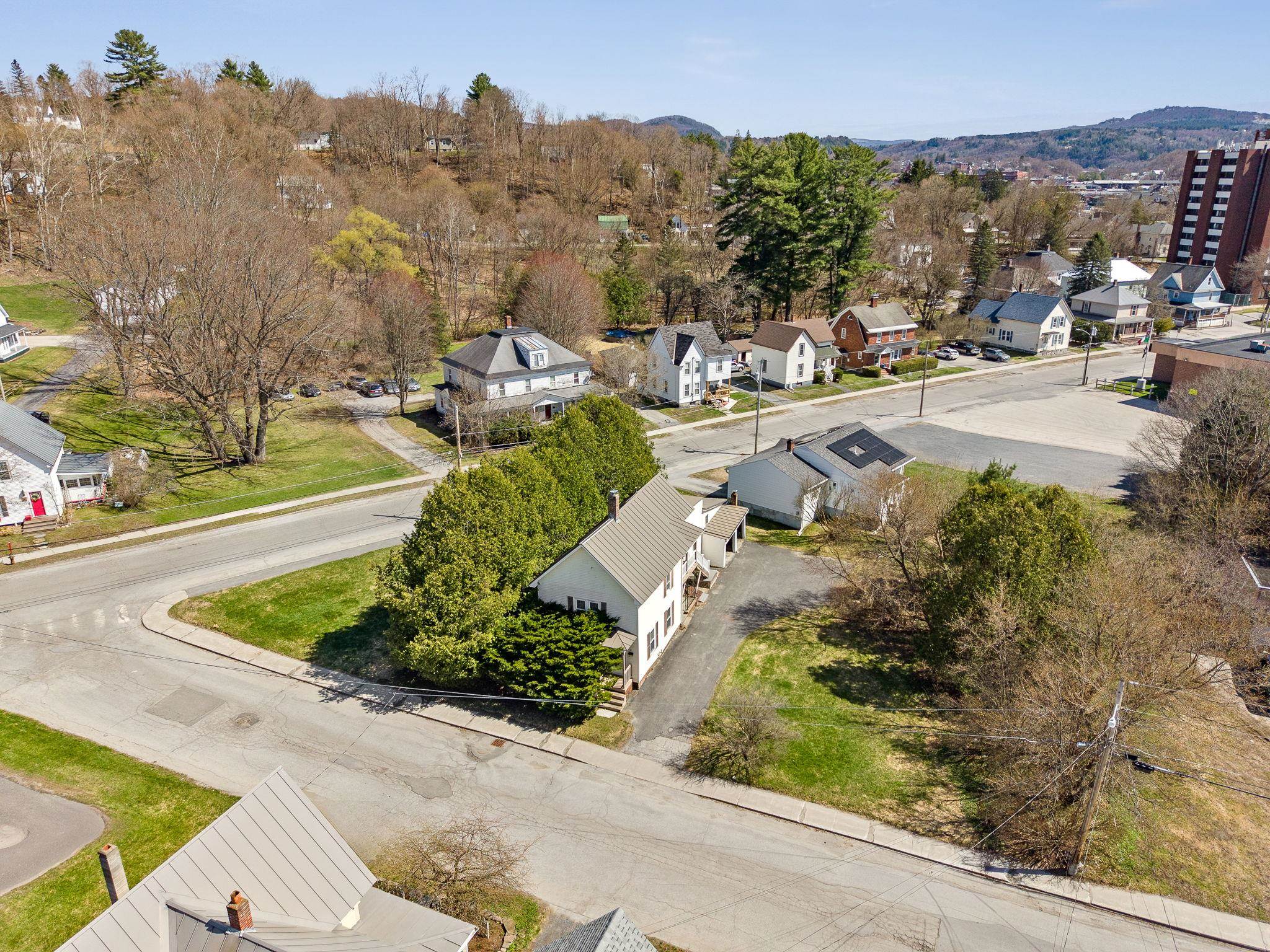 25 Second Street Barre, VT 05641 - Photo 6 of 23