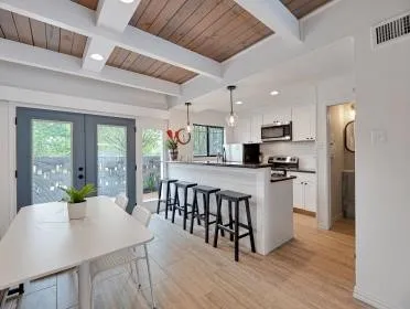 $1,800 | 3809 North Braeswood Boulevard, Unit 14, Houston, TX 77025