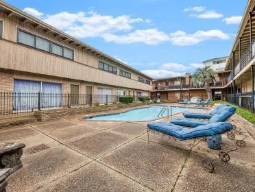 $1,800 | 3809 North Braeswood Boulevard, Unit 14, Houston, TX 77025