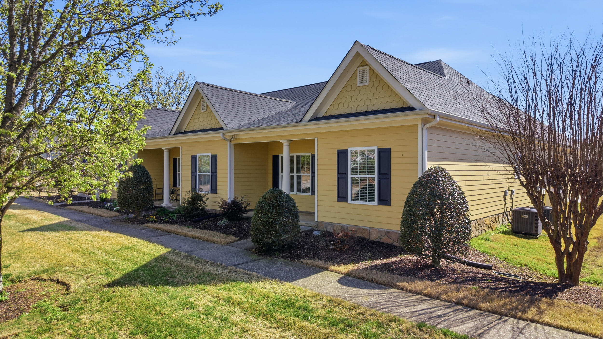 523 Callaway Court Chattanooga, TN 37421 - Photo 2 of 27 523 Callaway Ct-1