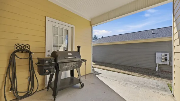 $299,900 | 523 Callaway Court, Chattanooga, TN 37421