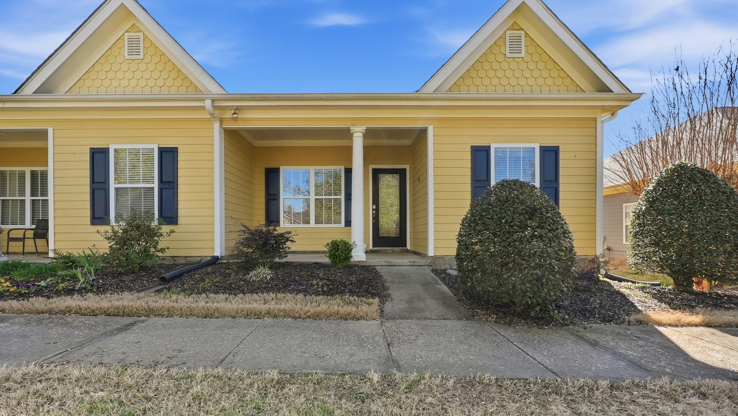 523 Callaway Court Chattanooga, TN 37421 - Photo 3 of 27 523 Callaway Ct-2