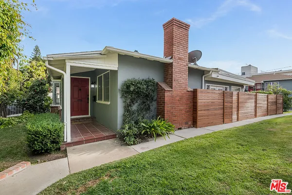 $3,999,999 | 852 11th Street, Santa Monica, CA 90403