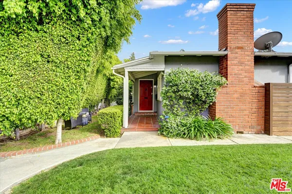 $3,999,999 | 852 11th Street, Santa Monica, CA 90403