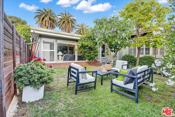 $3,999,999 | 852 11th Street, Santa Monica, CA 90403