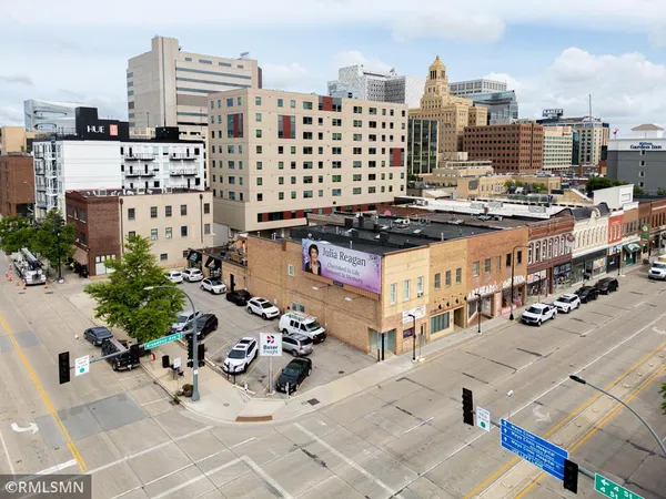 $3,800,000 | 319-325 Broadway Avenue South, Rochester, MN 55904