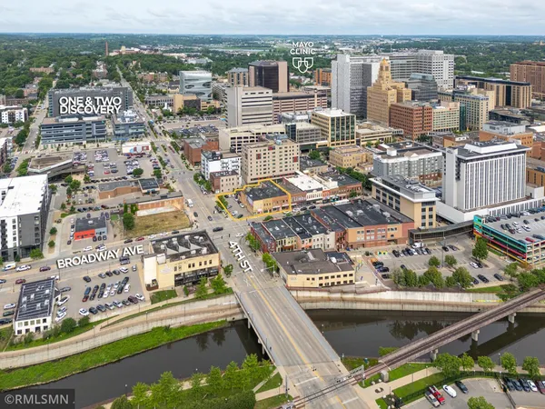 $3,800,000 | 319-325 Broadway Avenue South, Rochester, MN 55904