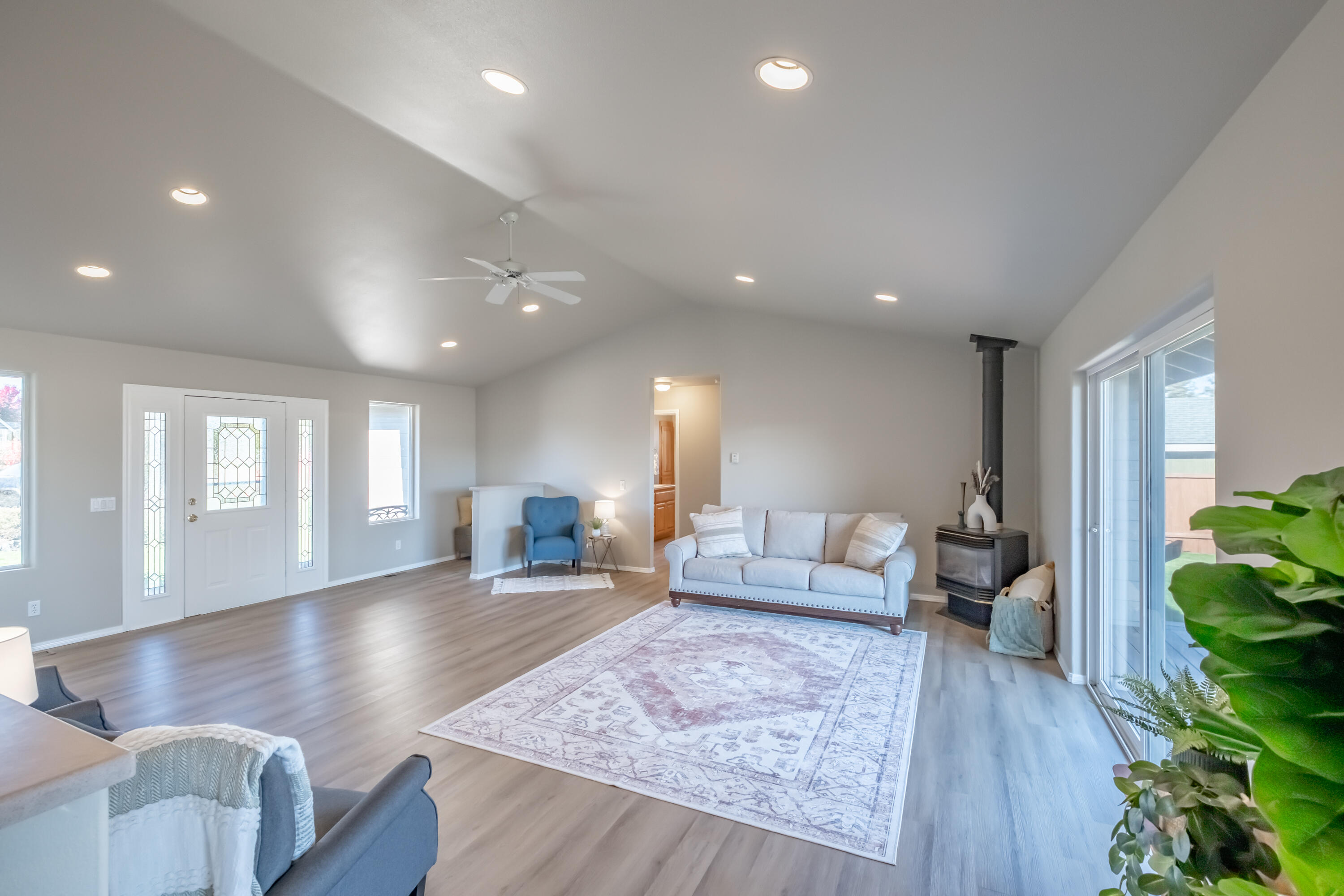 3365 Northeast Stonebrook Loop Bend, OR 97701 - Photo 9 of 51 MIT-7