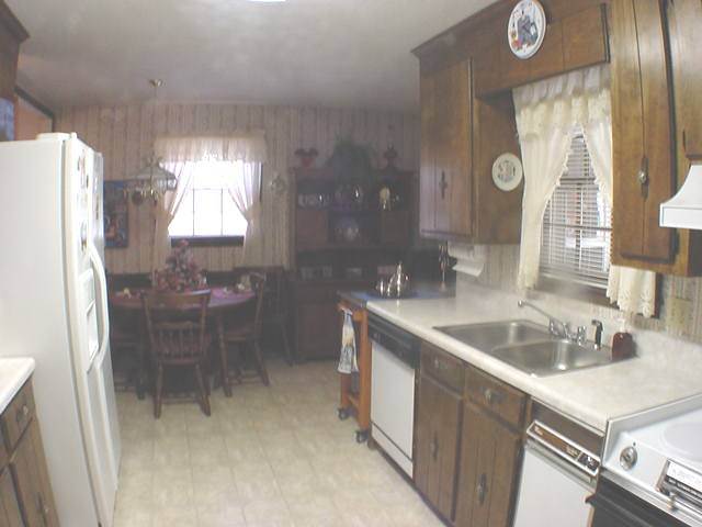 505 Woodlake Road Anderson, SC 29621 - Photo 4 of 9 Gallery Image 4
