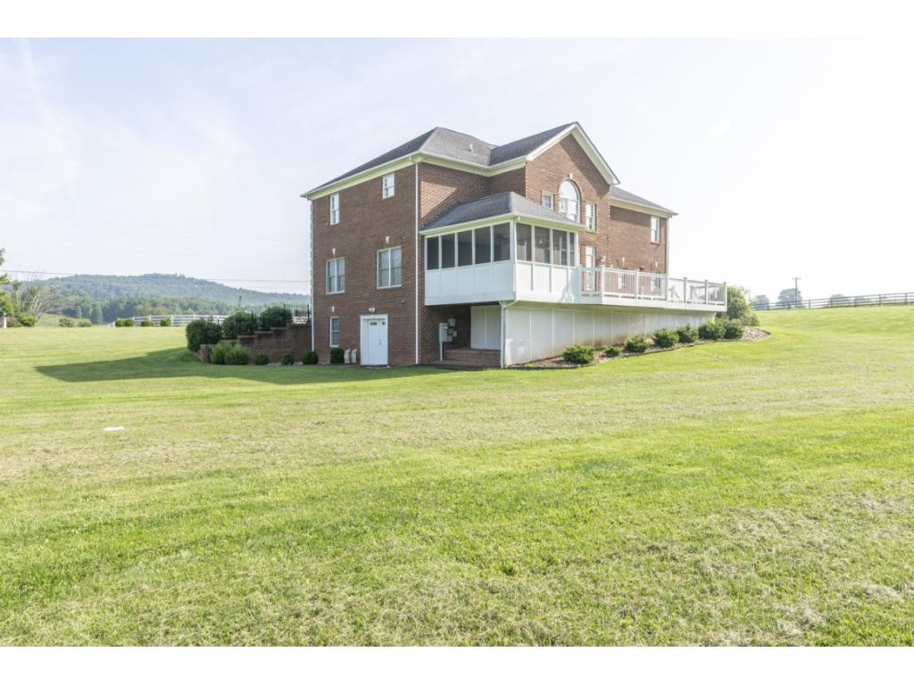 10214 Reedy Creek Road Bristol, VA 24202 - Photo 5 of 29 Photo 5