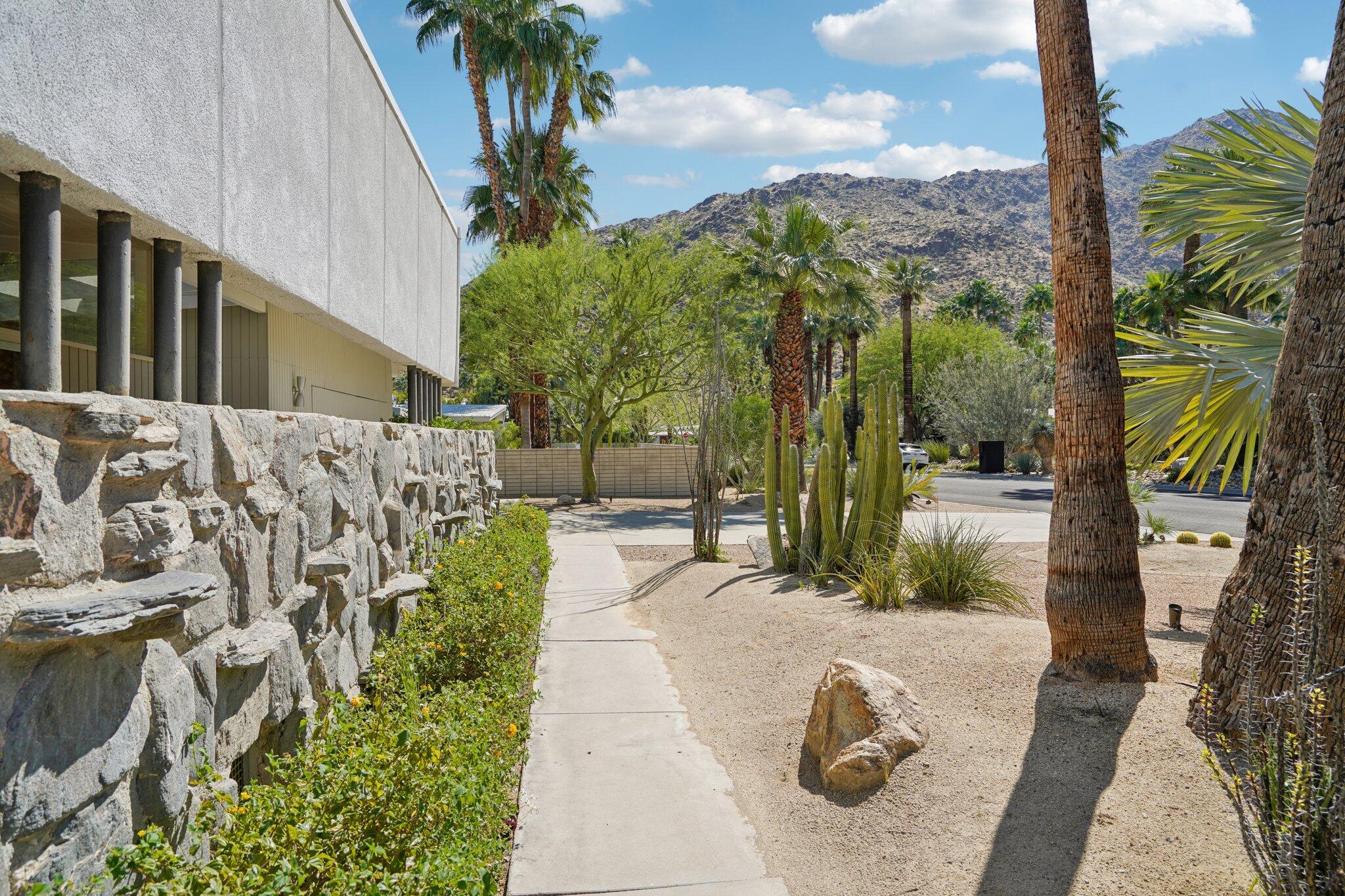 788 North Dry Falls Road Palm Springs, CA 92262 - Photo 86 of 97 11-web-or-mls-N Dry Falls Rd-S2403-007