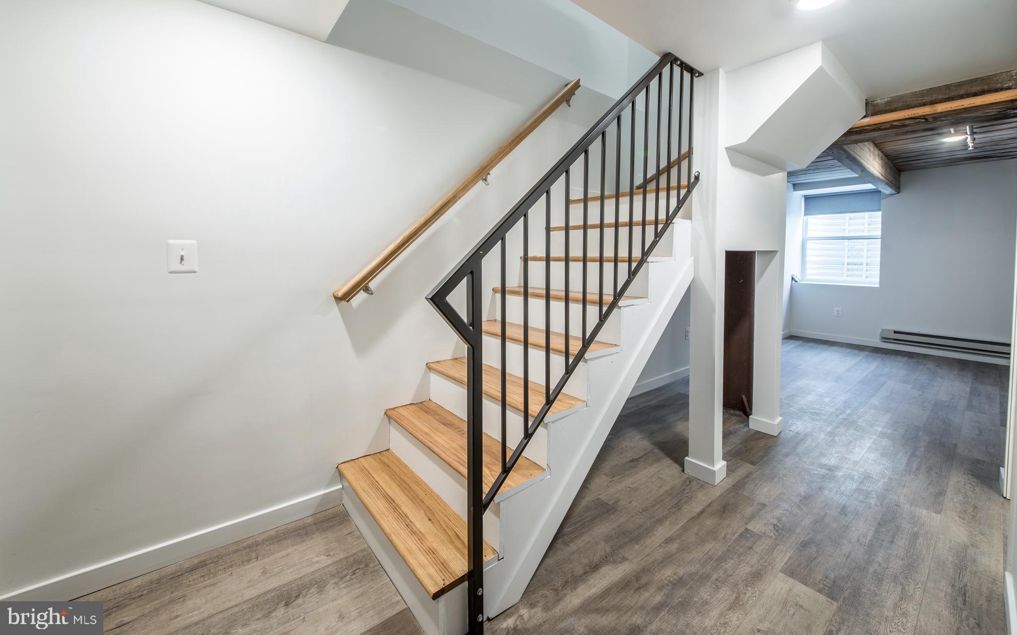 1201 Jackson Street, Unit 428 Philadelphia, PA 19148 - Photo 36 of 46 a view of entryway