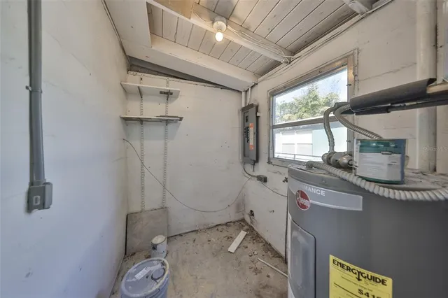 $1,795 | 6912 40th Avenue North, St. Petersburg, FL 33709