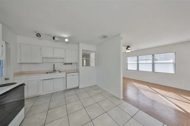 $1,795 | 6912 40th Avenue North, St. Petersburg, FL 33709