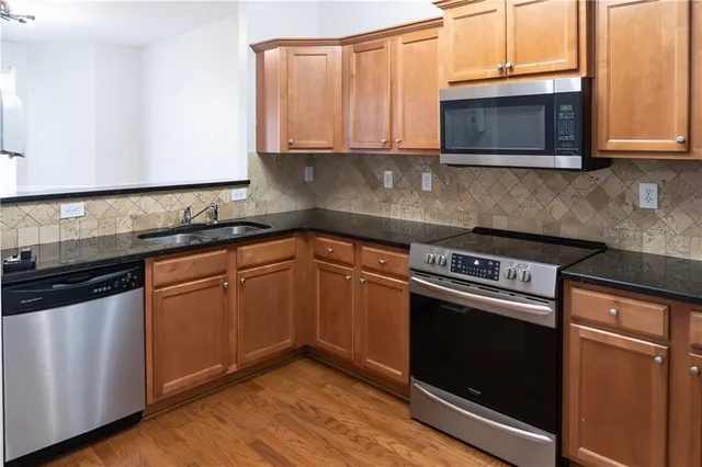 $2,500 | 3090 Branham Drive, Dunwoody, GA 30360