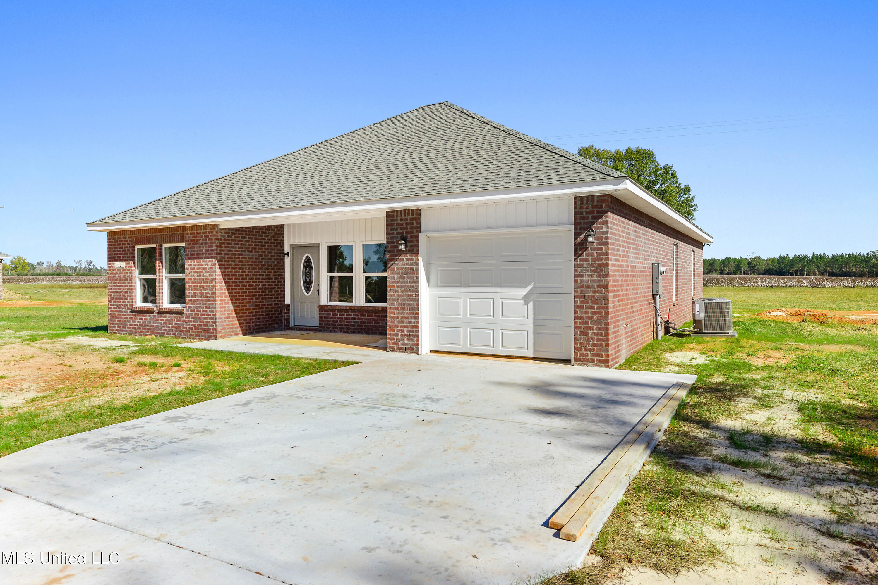 32 Rawls Road Perkinston, MS 39573 - Photo 2 of 38 002 (30)
