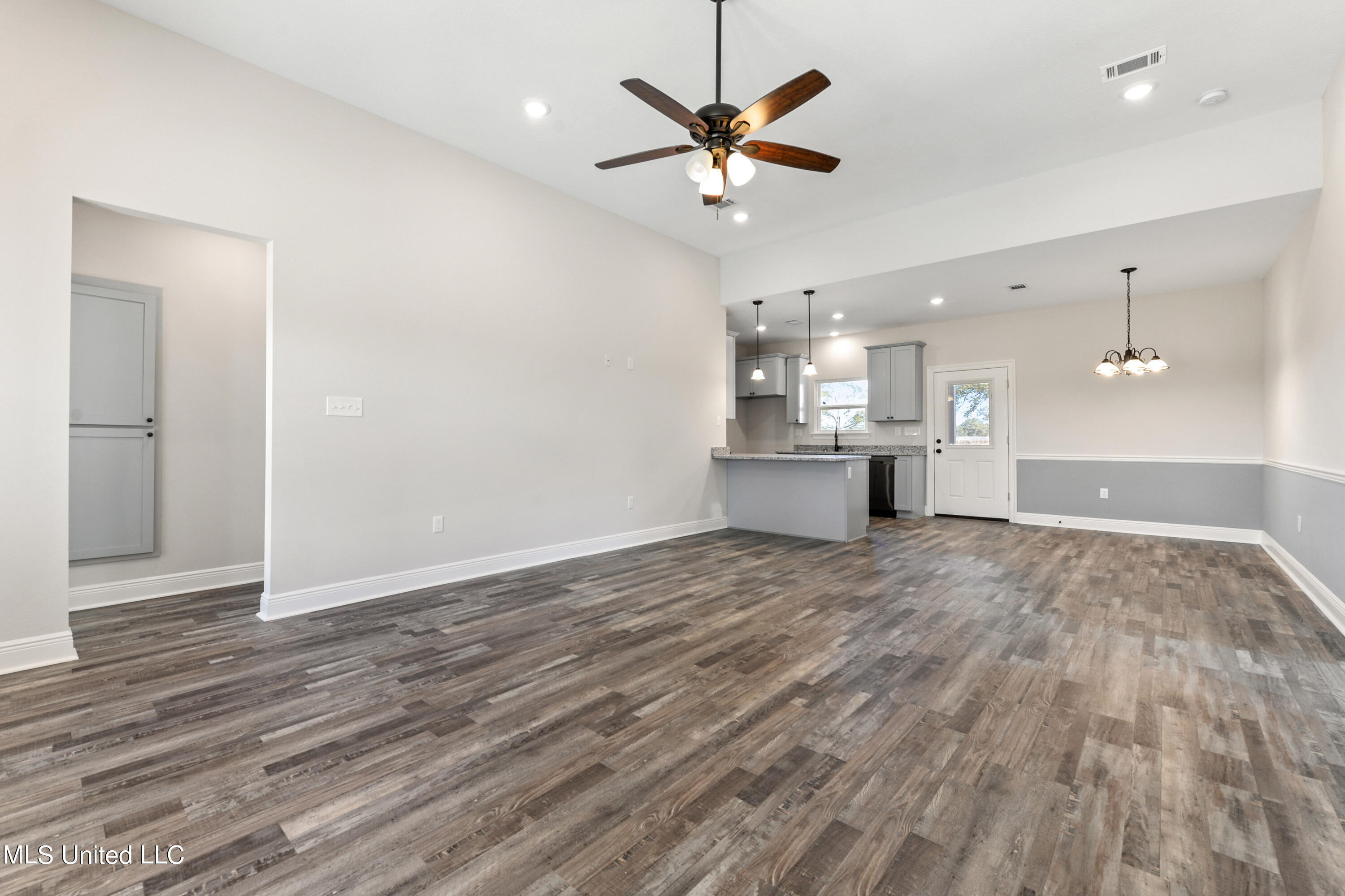 32 Rawls Road Perkinston, MS 39573 - Photo 5 of 38 005 (32)