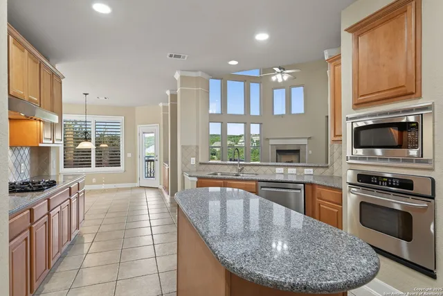 $875,000 | 13027 Walking Horse, Helotes, TX 78023