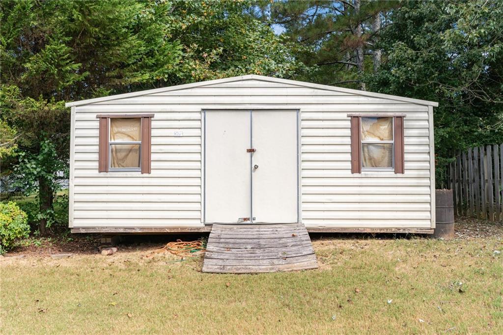 40 Cindy Circle Covington, GA 30016 - Photo 34 of 34 a front view of a house