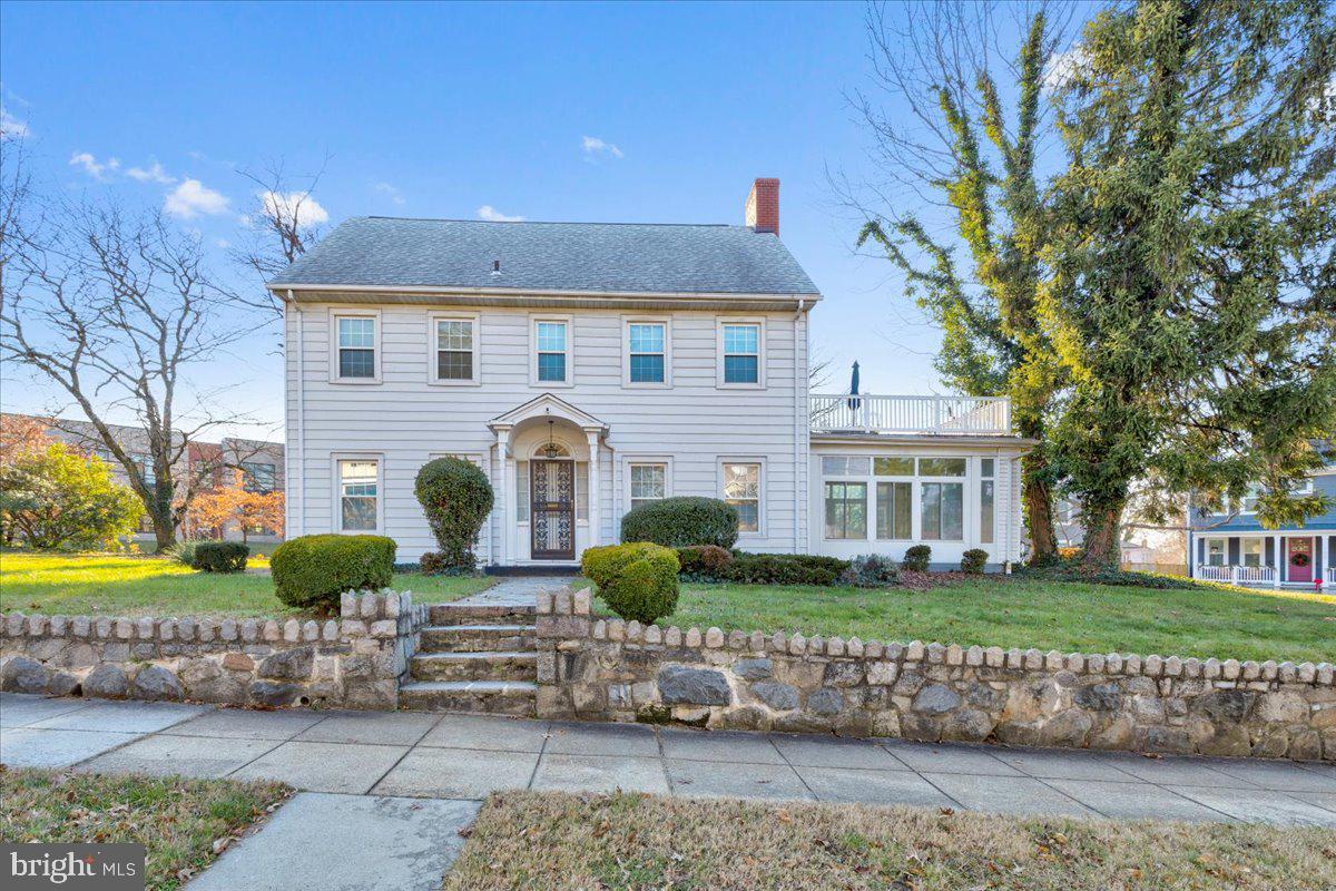 2301 Naylor Road Southeast Washington, DC 20020 - Photo 1 of 56 Other wise known as the White House