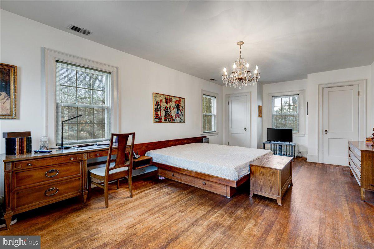2301 Naylor Road Southeast Washington, DC 20020 - Photo 44 of 56 Huge owners suite