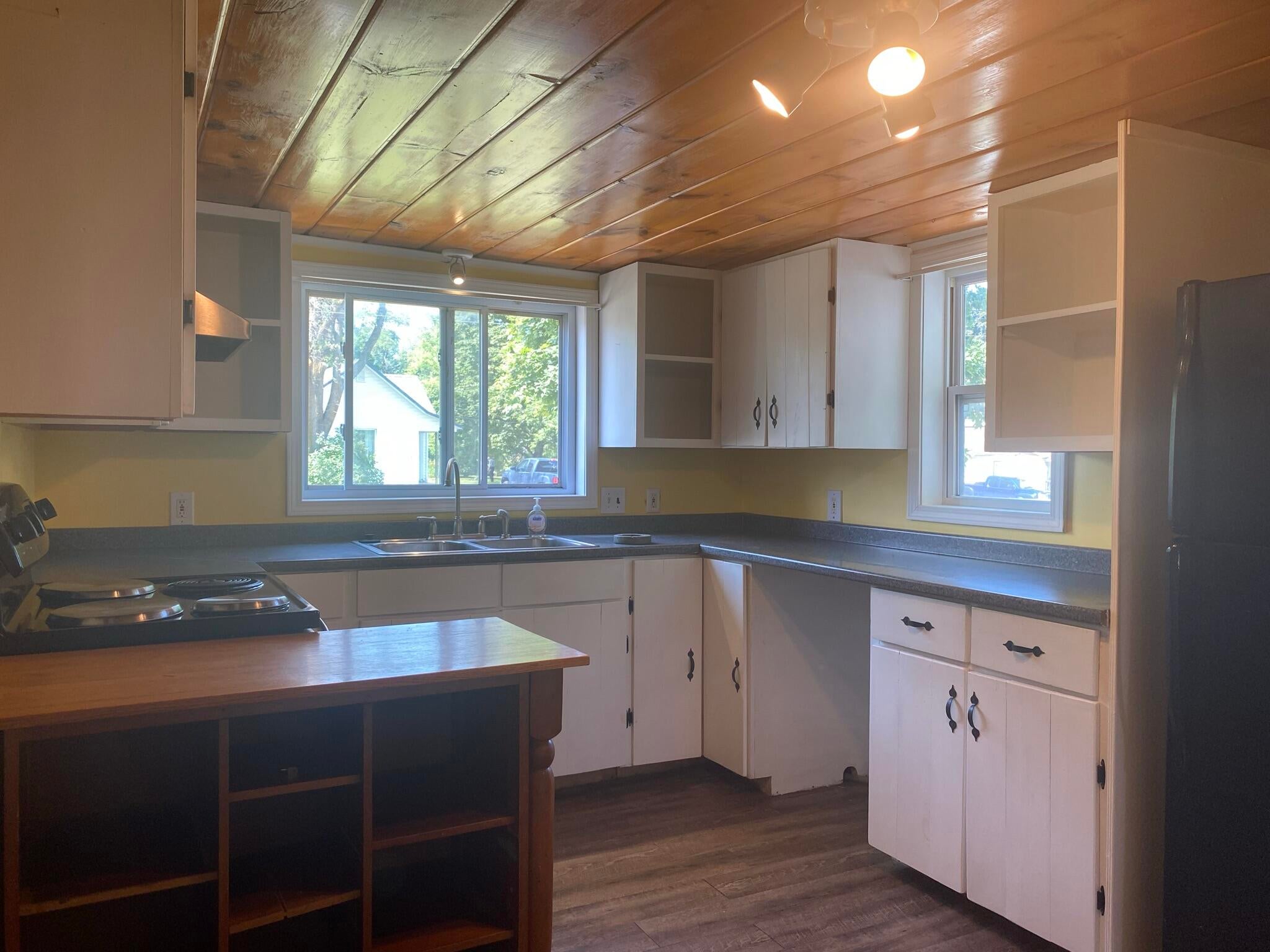 250 North Street Cheboygan, MI 49721 - Photo 4 of 14 Gallery Image 4
