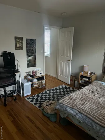 $3,975 | 23 Dalex Court, Glen Cove, NY 11542