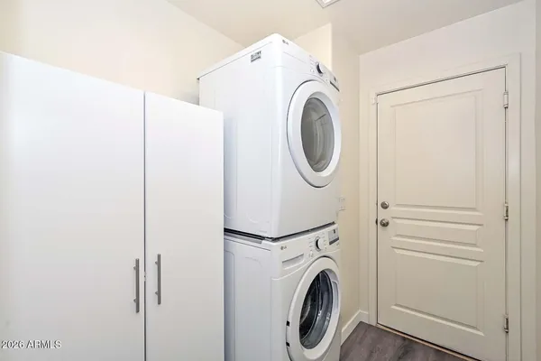 $462,500 | 2210 East Branham Lane, Phoenix, AZ 85042