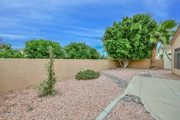 $462,500 | 2210 East Branham Lane, Phoenix, AZ 85042