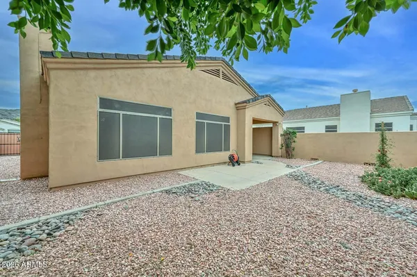 $462,500 | 2210 East Branham Lane, Phoenix, AZ 85042