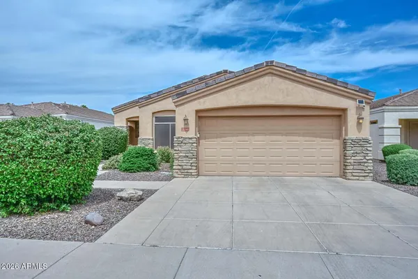 $462,500 | 2210 East Branham Lane, Phoenix, AZ 85042