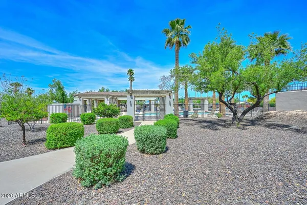$462,500 | 2210 East Branham Lane, Phoenix, AZ 85042